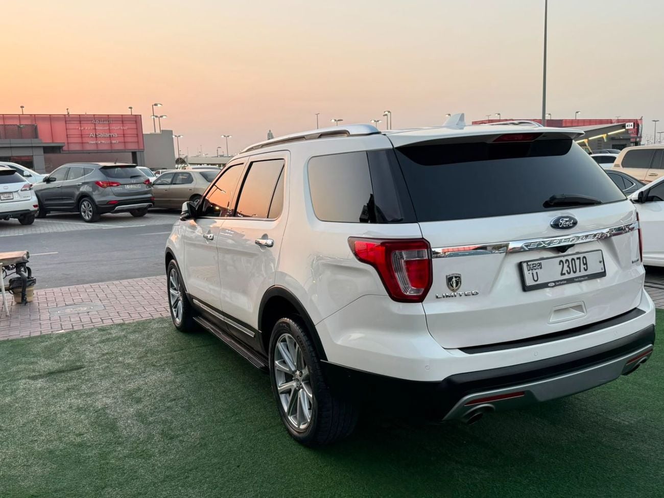 فورد إكسبلورر راما 7 مقاعد ج4x4فول بانو