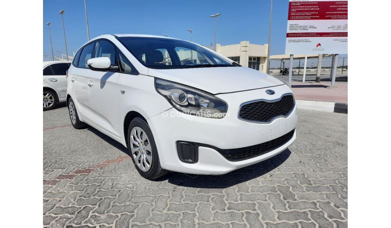 كيا كارينس كيا كارينس 2015 خليجي بحالة ممتازة للبيع