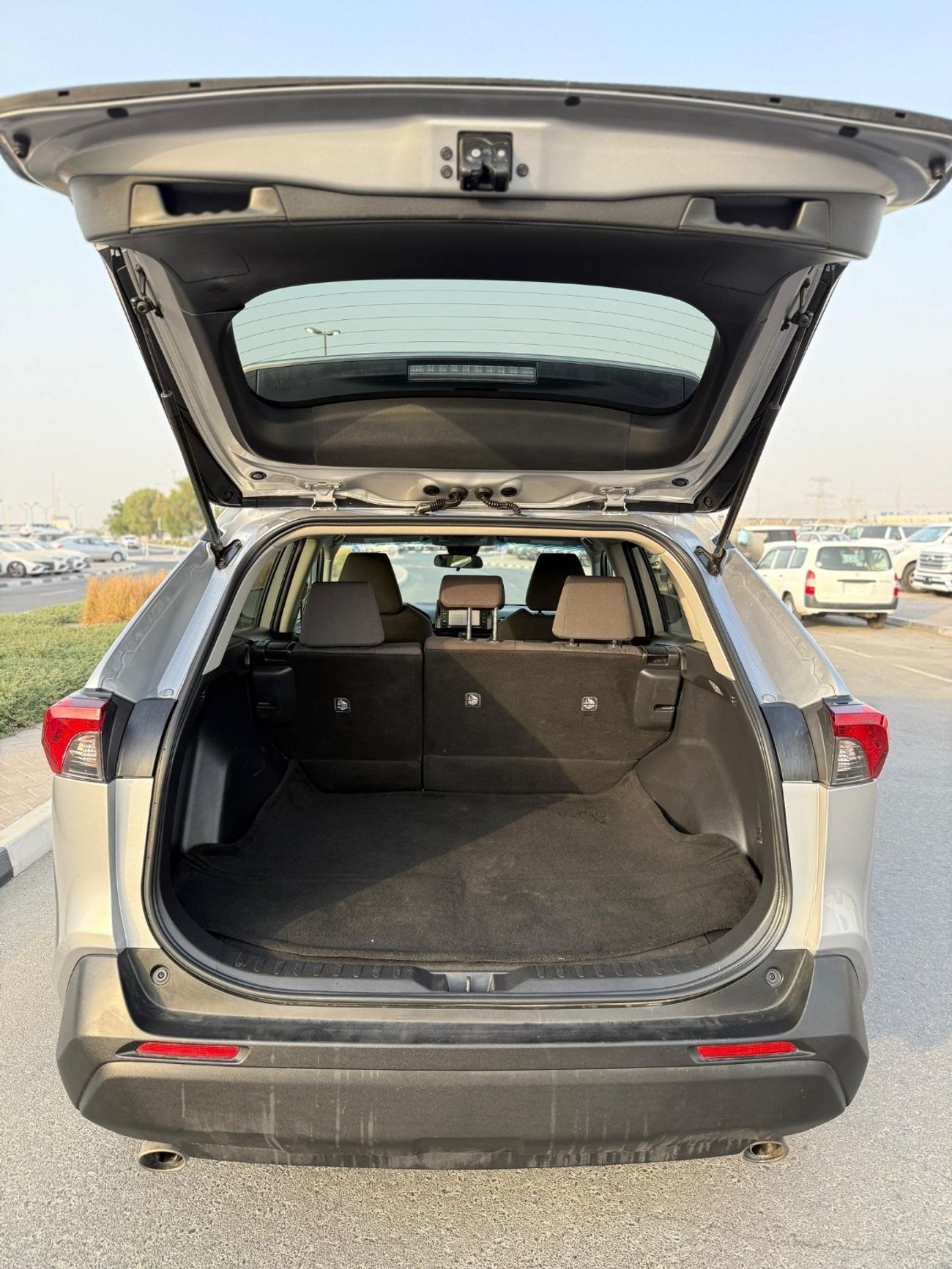 تويوتا راف ٤ XLE 4WD Full Option 2021