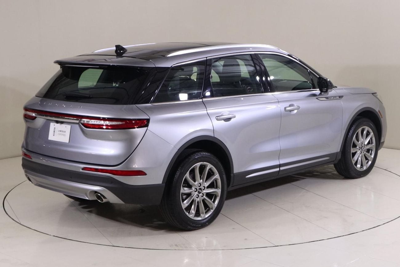 Lincoln Corsair Reserve 2.0L COR222 /FREE Insurance + Registration / AL TAYER MOTORS AL QOUZ SHOWROOM