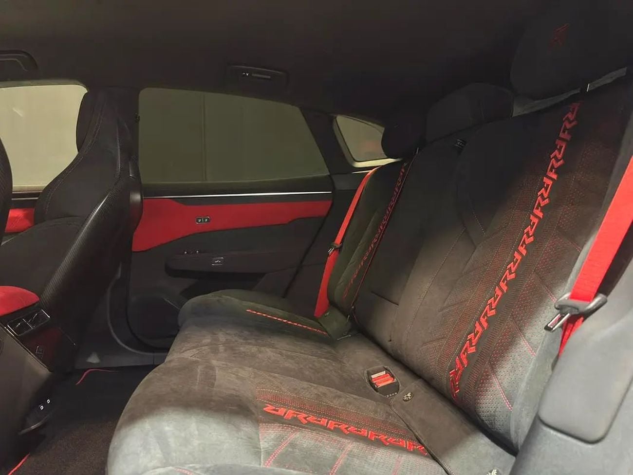 Zeekr 001 | 1000+ HP | CHINESE SPEC | ELECTRIC PERFORMANCE