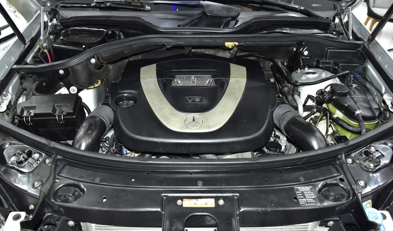 مرسيدس بنز ML 350 EXCELLENT DEAL for our Mercedes Benz ML350 4Matic ( 2009 Model ) in Silver Color GCC Specs