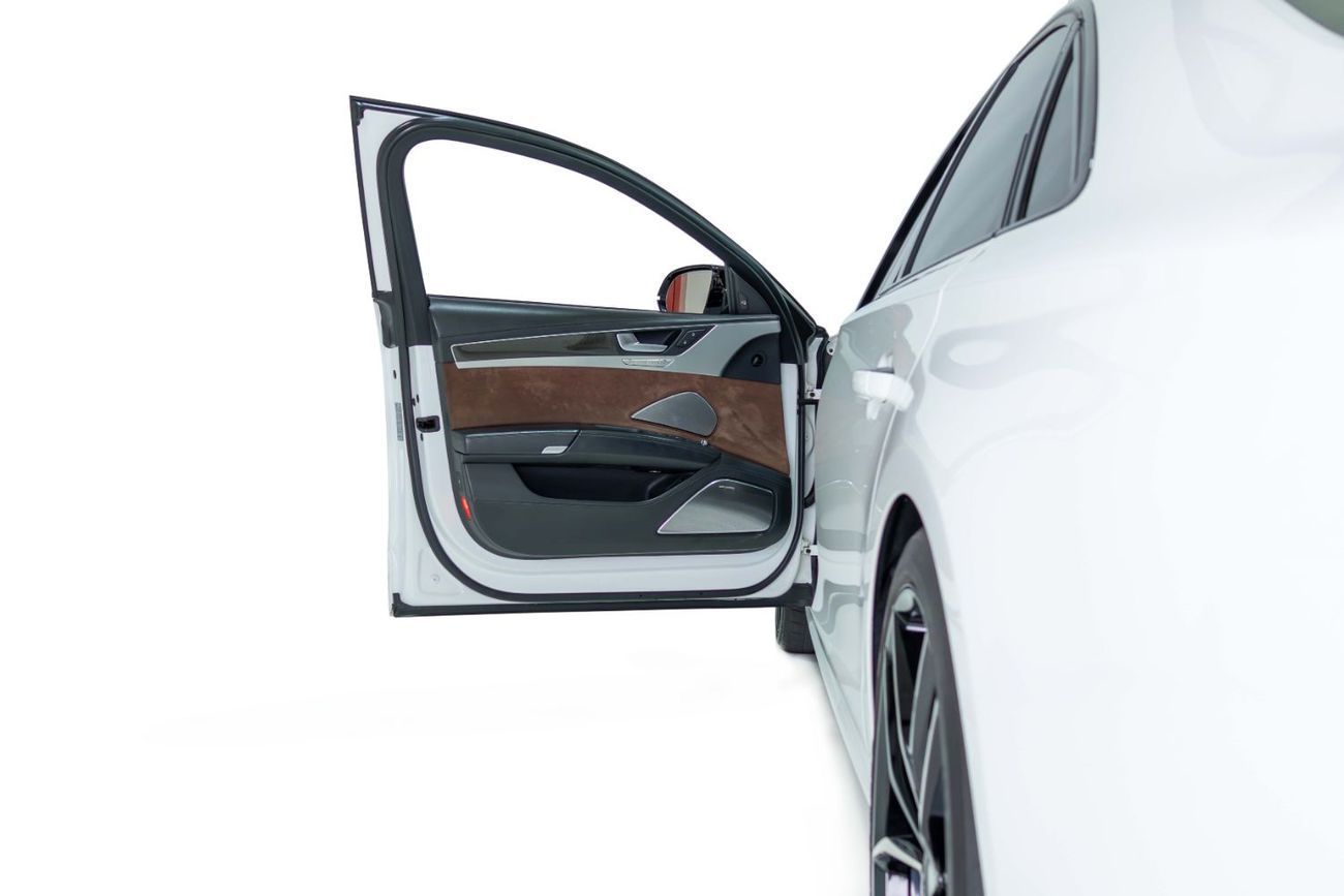 أودي S8 TFSI quattro 4.0L