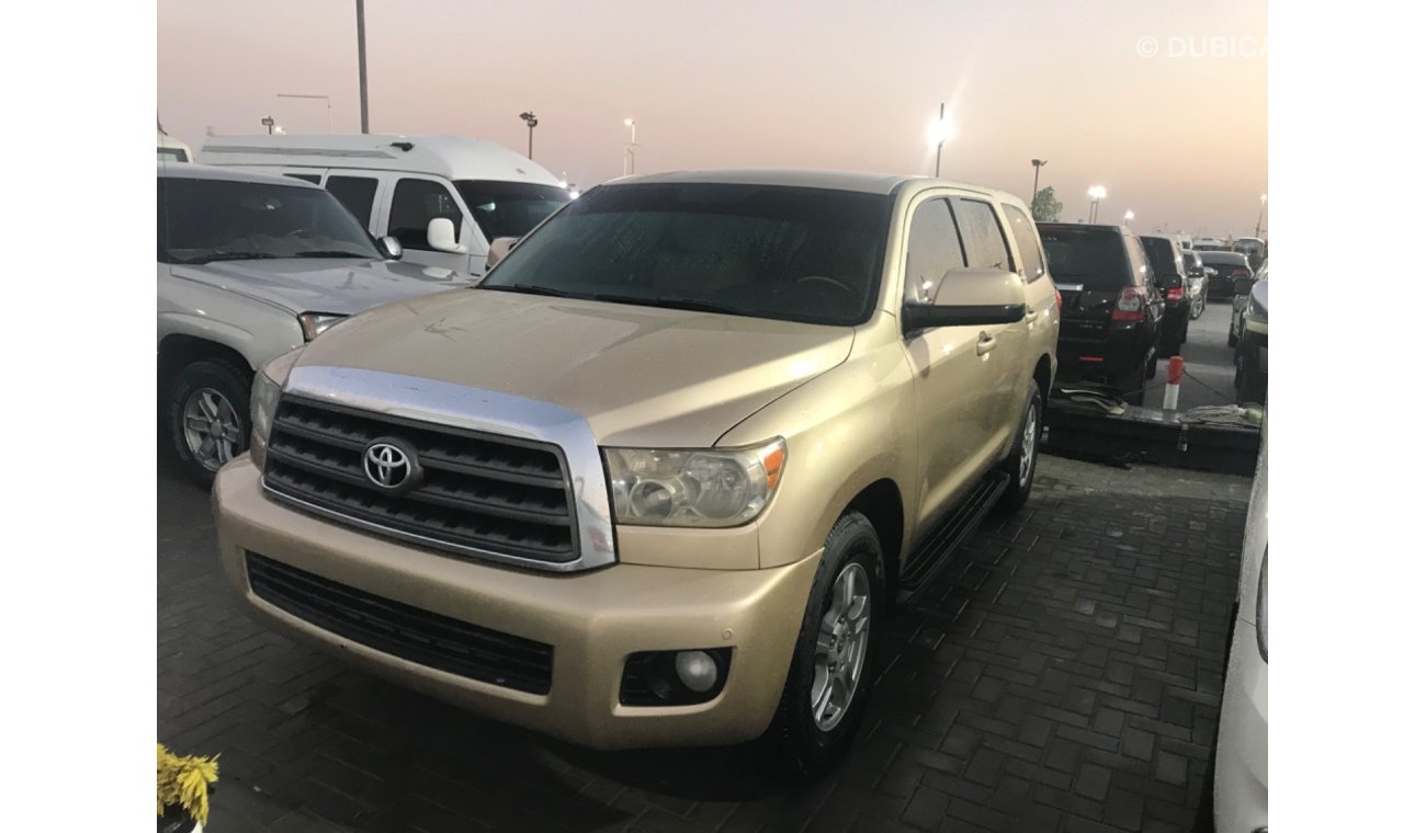 Toyota Sequoia ‏تويوتا سكويا موديل2011 خليجي رقم2 دفع رباعي بحالة نظيفة