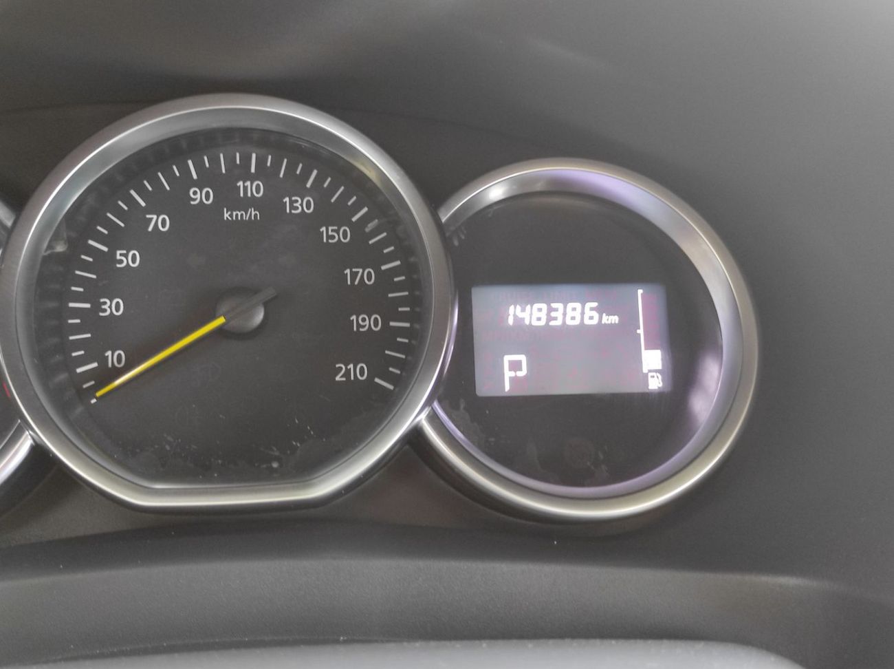 Renault Symbol Renault symbol 2020 Gcc full automatic