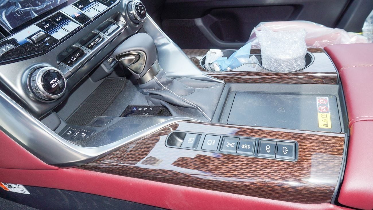 Lexus LX600 SIGNATURE 3.5L V6