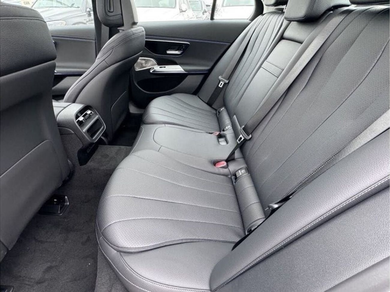 Mercedes-Benz E 450 4MATIC Sedan Brand New * Export Price *