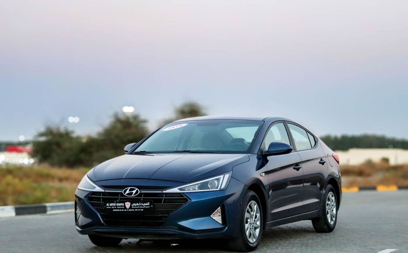 هيونداي إلانترا GL 1.6L hyundai elantra 1.6L 2019 GCC accident free in excellent condition 833 P.M