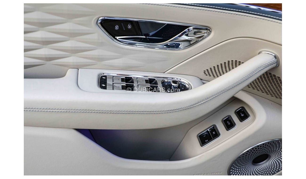 Bentley Flying Spur 2022 Bentley Flying Spur 2.9L V6 Hybrid - Mileage + Luxury + Powerful Bi-turbo Engine