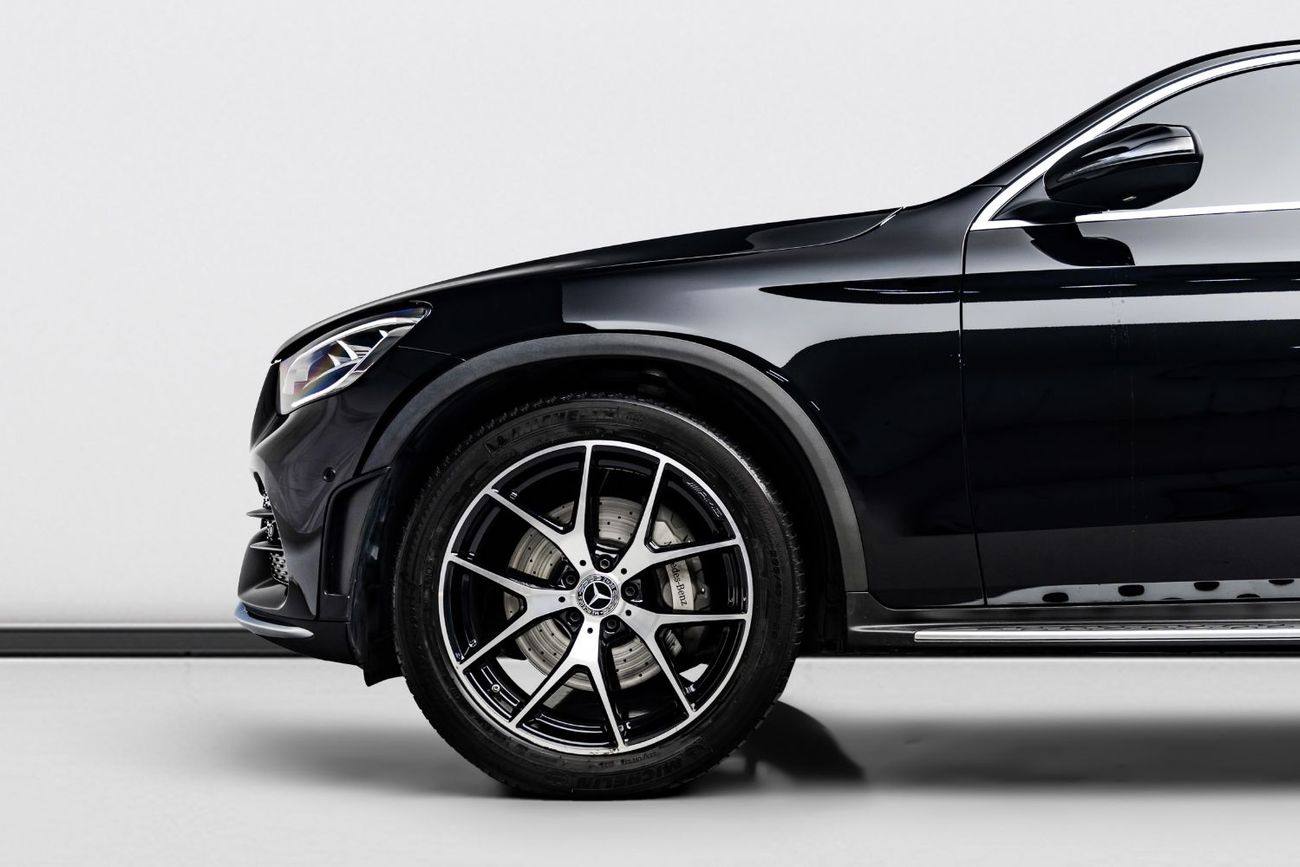 Mercedes-Benz GLC 200 2023 Mercedes GLC 200 Coupe, 2028 Mercedes Warranty + Service Contract, Low KMs, GCC