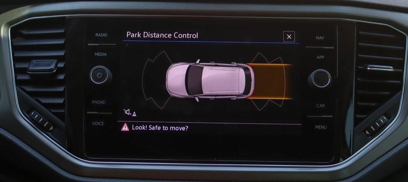 Volkswagen T ROC Life 1.4L Volkswagen T-Roc 2021 GCC, without accidents, in excellent condition 837 PM