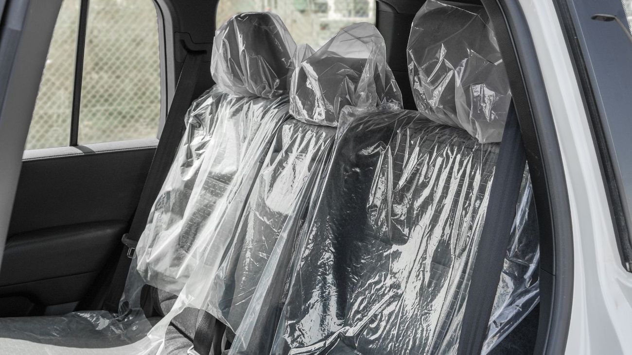 Toyota Land Cruiser 2025 Toyota Land Cruiser GXR 4.0L AT Petrol (White-Black)