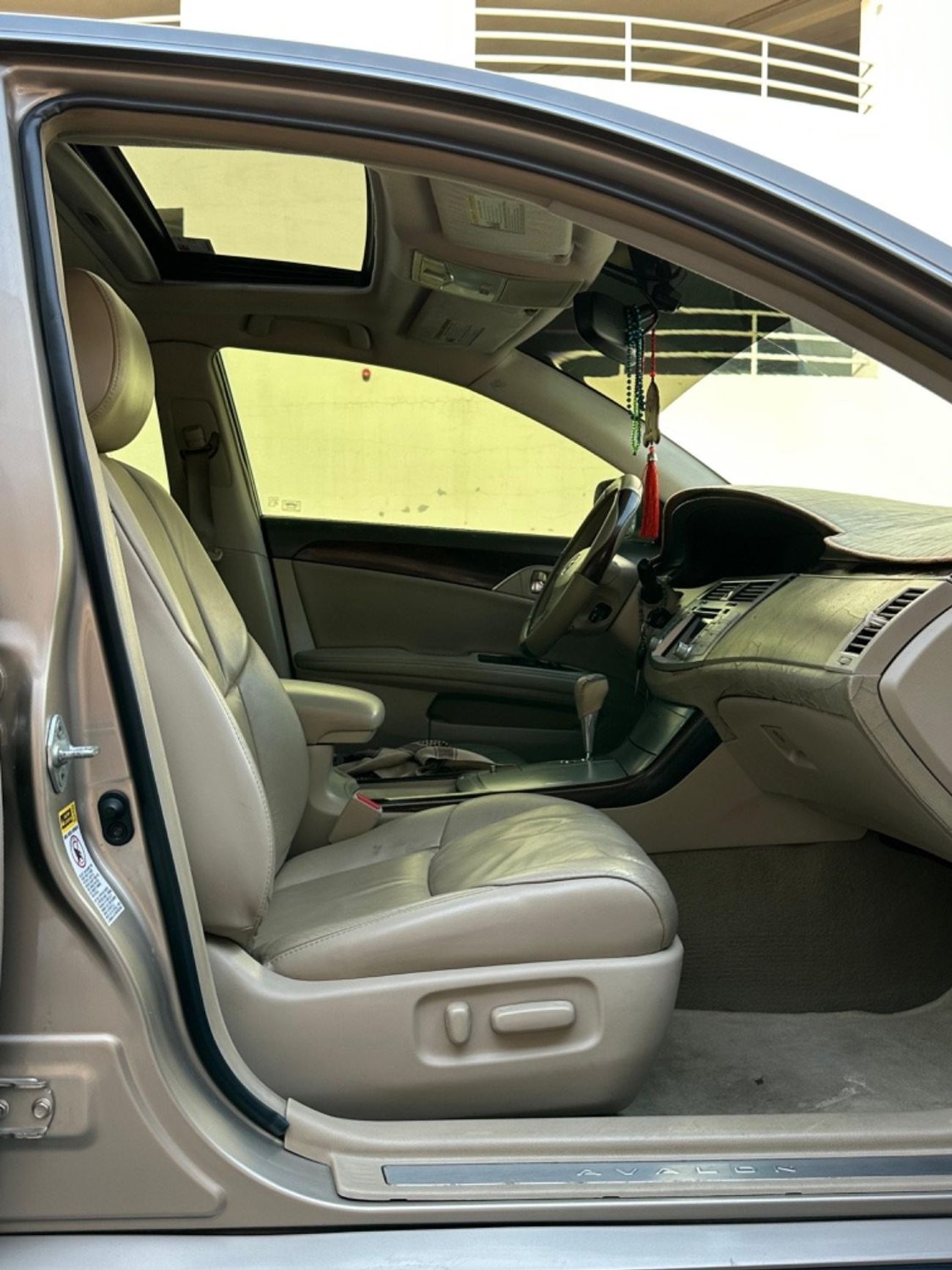 Toyota Avalon 2008 LIMITED FULL OPTION GOOD CONDITION PERSONAL CAR