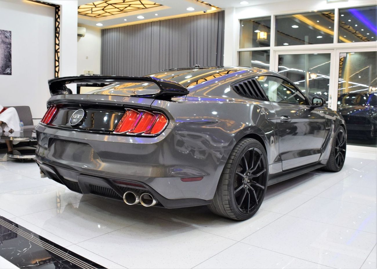 Ford Mustang GT EXCELLENT DEAL for our Ford Mustang GT ( 2015 Model! ) in Grey Color! Canadian Specs