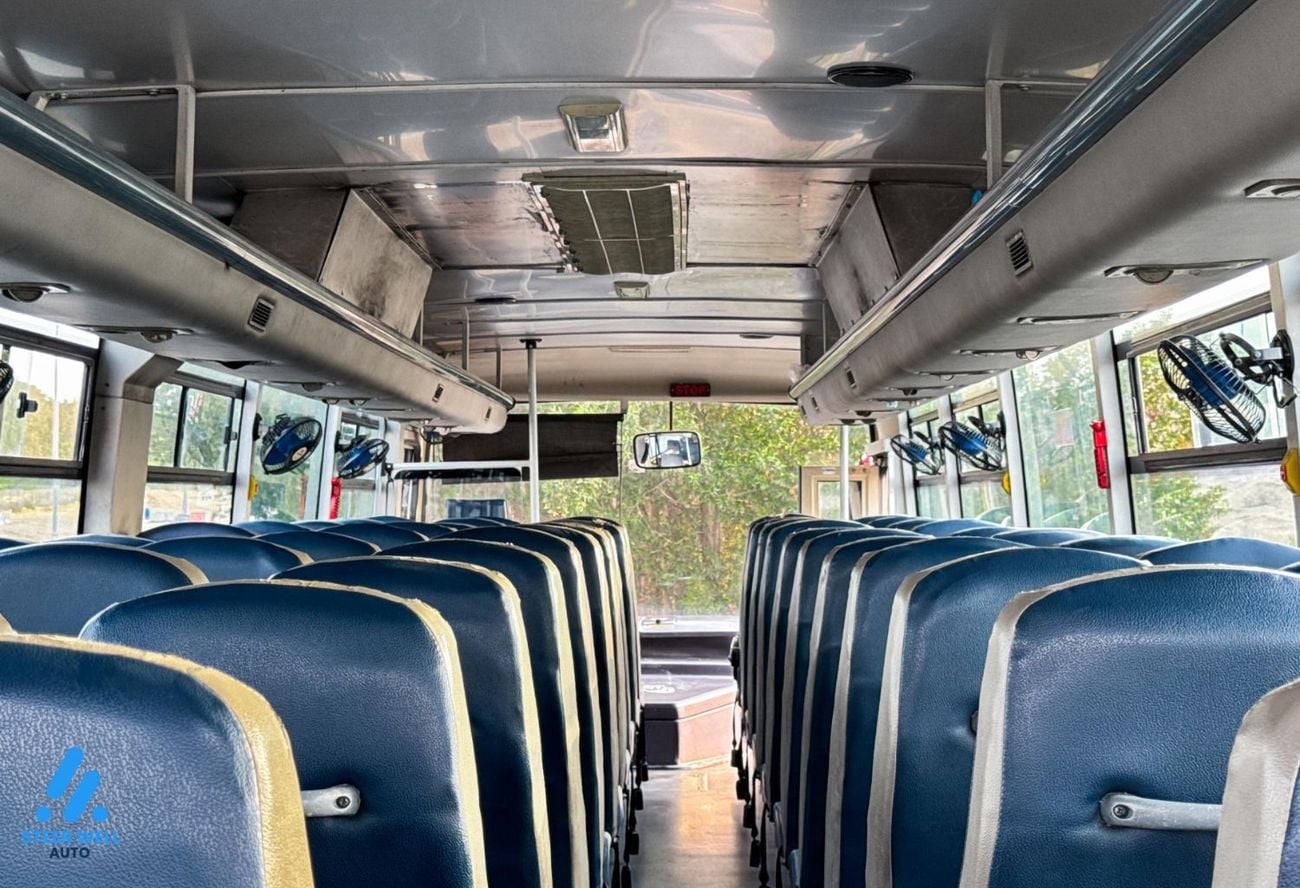 Ashok Leyland Falcon 5.7L – 64 Passenger Bus – Excellent Condition