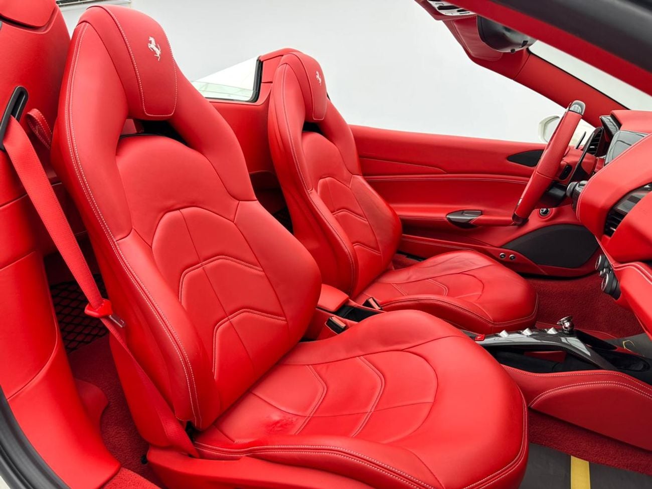 فيراري 488 سبايدر 2017 Ferrari 488 Spider, Full Service History, Excellent Condition, GCC