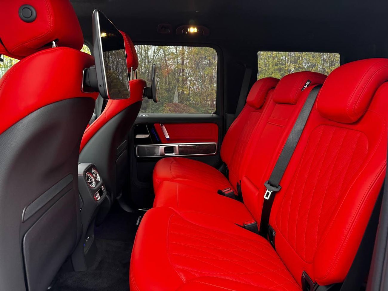 Mercedes-Benz GL 63 AMG Mercedes-Benz G 63 AMG 4MATIC SUV Double Night Package - Fully Option - 2025 GCC SPECS