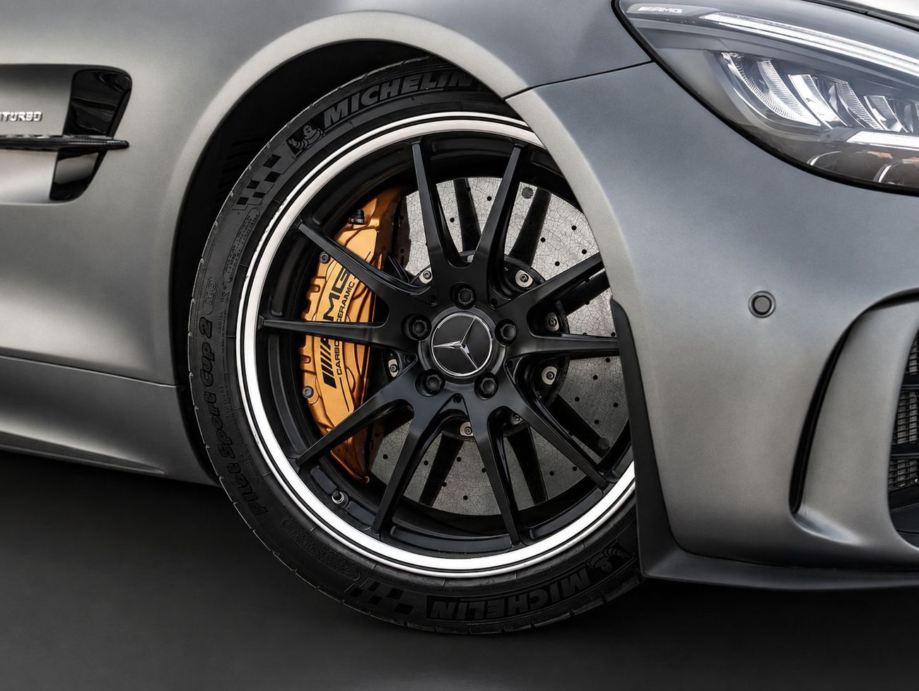مرسيدس بنز AMG GT R Mercedes-Benz AMG GT R 2021 مواصفات خليجية