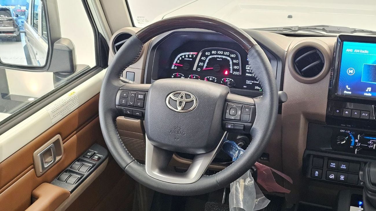Toyota Land Cruiser 70 HT VXR
