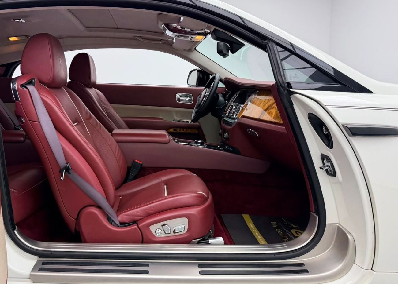 Rolls Royce Wraith STD 2014 Rolls-Royce Wraith, Full Service History, Excellent Condition, GCC Specs
