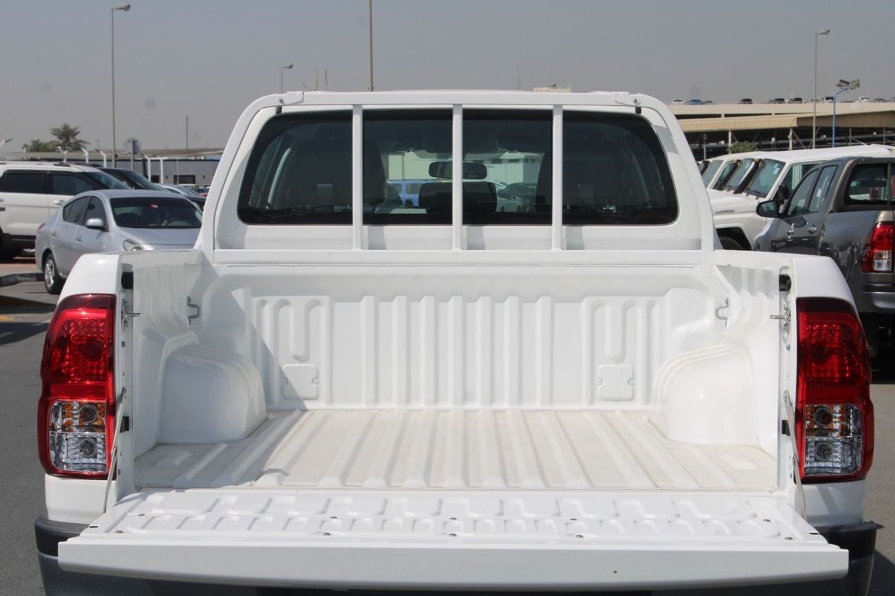 تويوتا هيلوكس TOYOTA HILUX 2.4L DIESEL 4 X 4 DOUBLE CABIN ACTIVE MANUAL TOYOTA HILUX 2.4L DIESEL 4 X 4 DOUBLE CABIN MANUAL