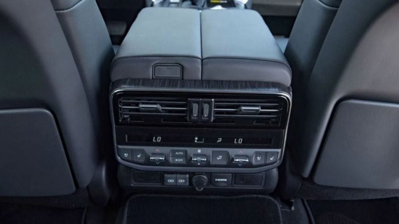 Toyota Land Cruiser LAND CRUISER GR SPORT 3.5L BLACK