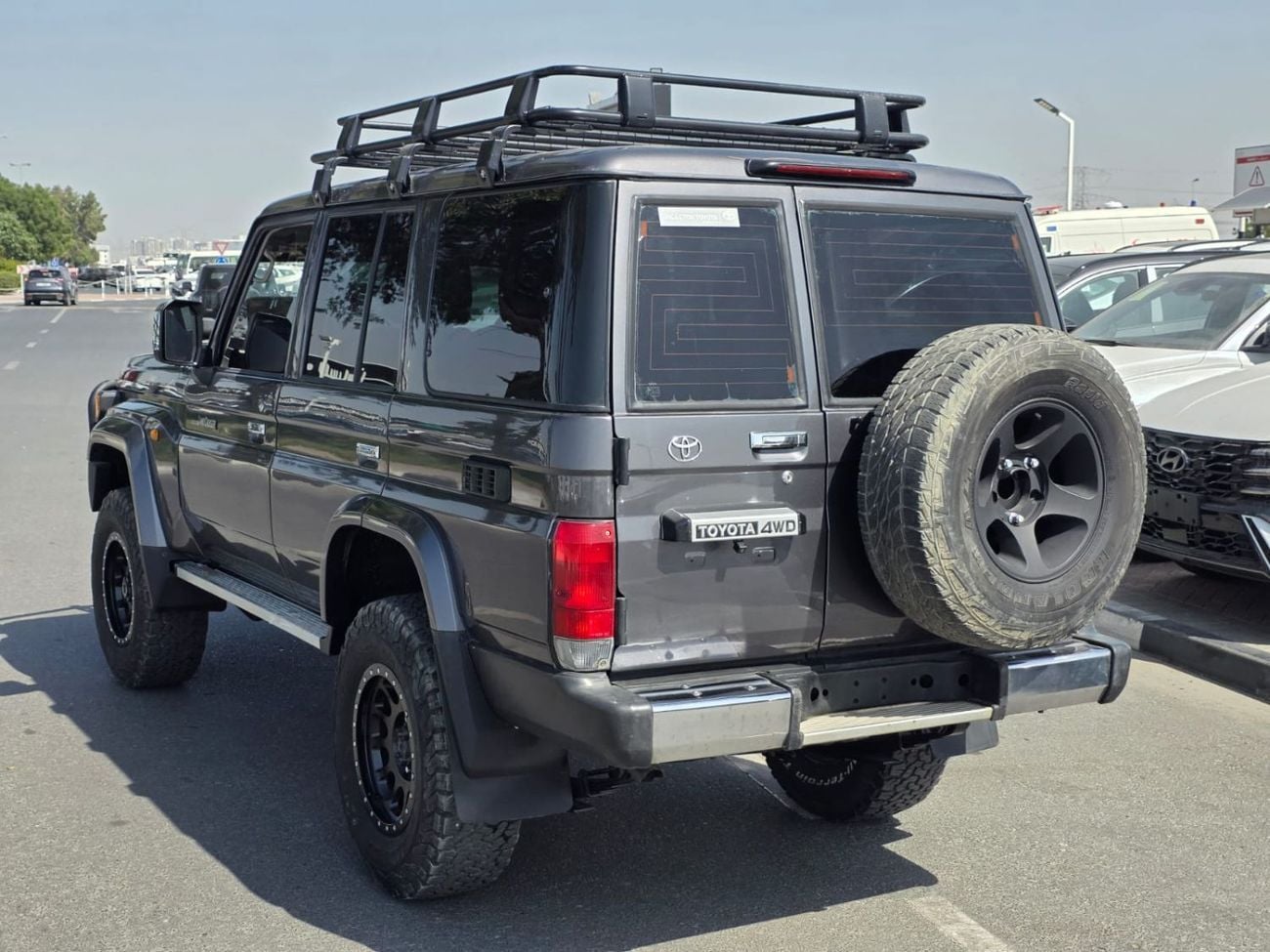 تويوتا لاند كروزر 70 HARD TOP