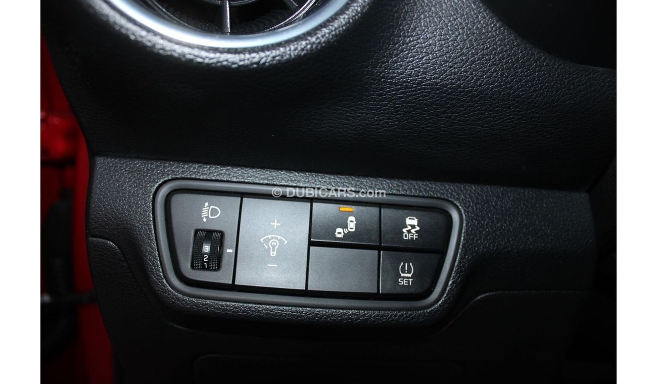 كيا سيراتو كيا سيراتو 2019 خليجي 1600 سي سي فل كامل رقم 1 بدون صبغ بدون حوادث نظيفه جدا من الداخل والخارج