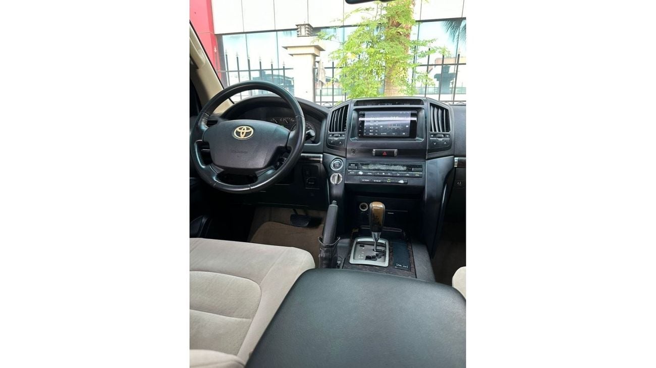 Toyota Land Cruiser تويوتا لاندكروزر GXR V8 خليجي 2009