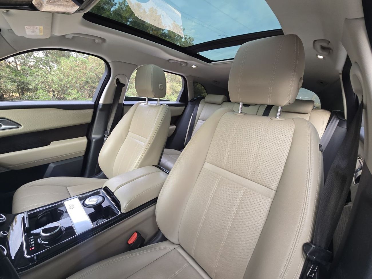 لاند روفر رينج روفر فيلار P250 S 2.0L Petrol RANGE ROVER VELAR 2018 GCC FULL OPITION // PERFECT CONDITION