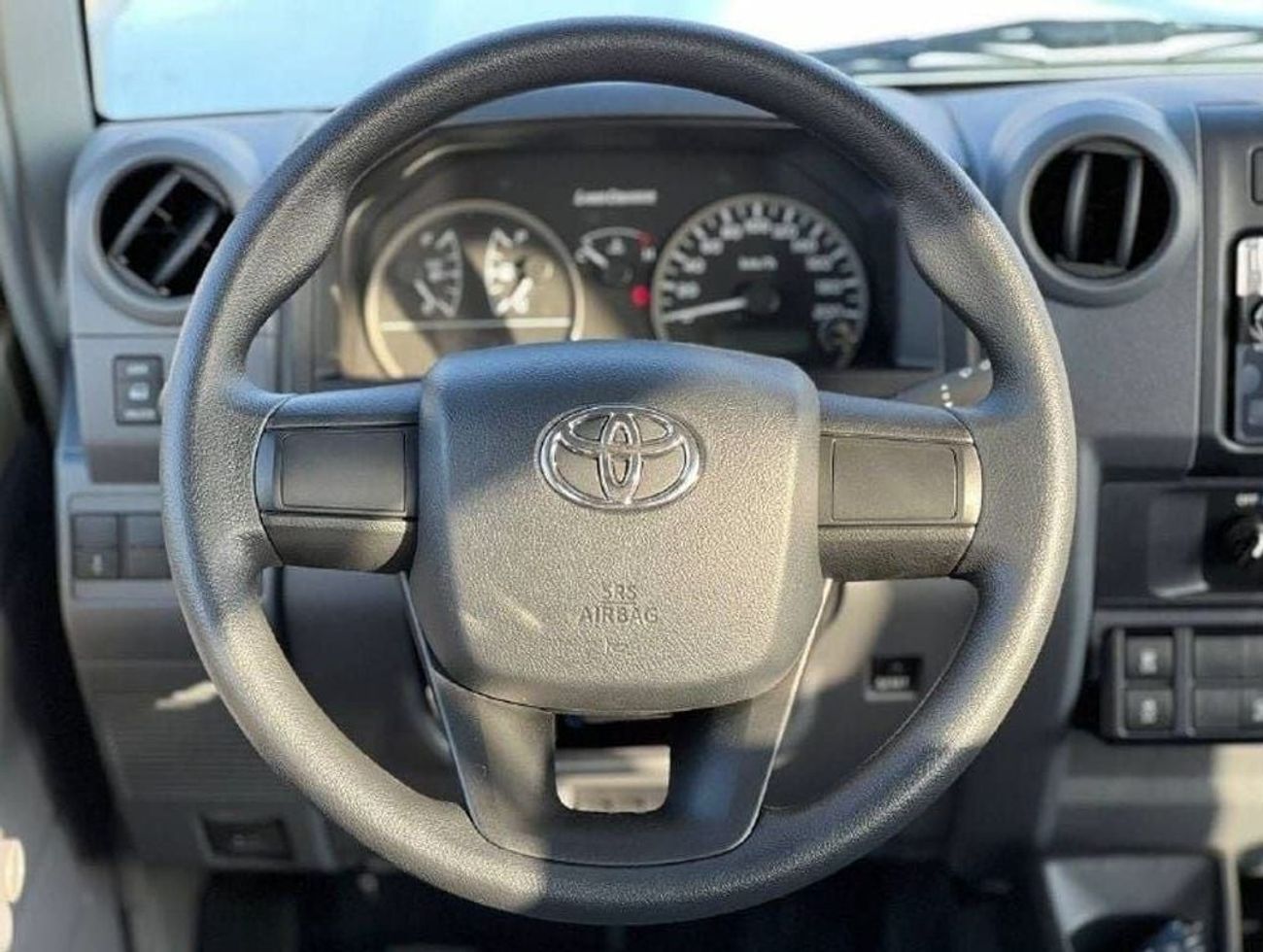 تويوتا لاند كروزر 70 LC78 4.5L V8 DSL M/T //2024// STD OPTION WITH POWER LOCK // SPECIAL OFFER // BY FORMULA AUTO // FOR