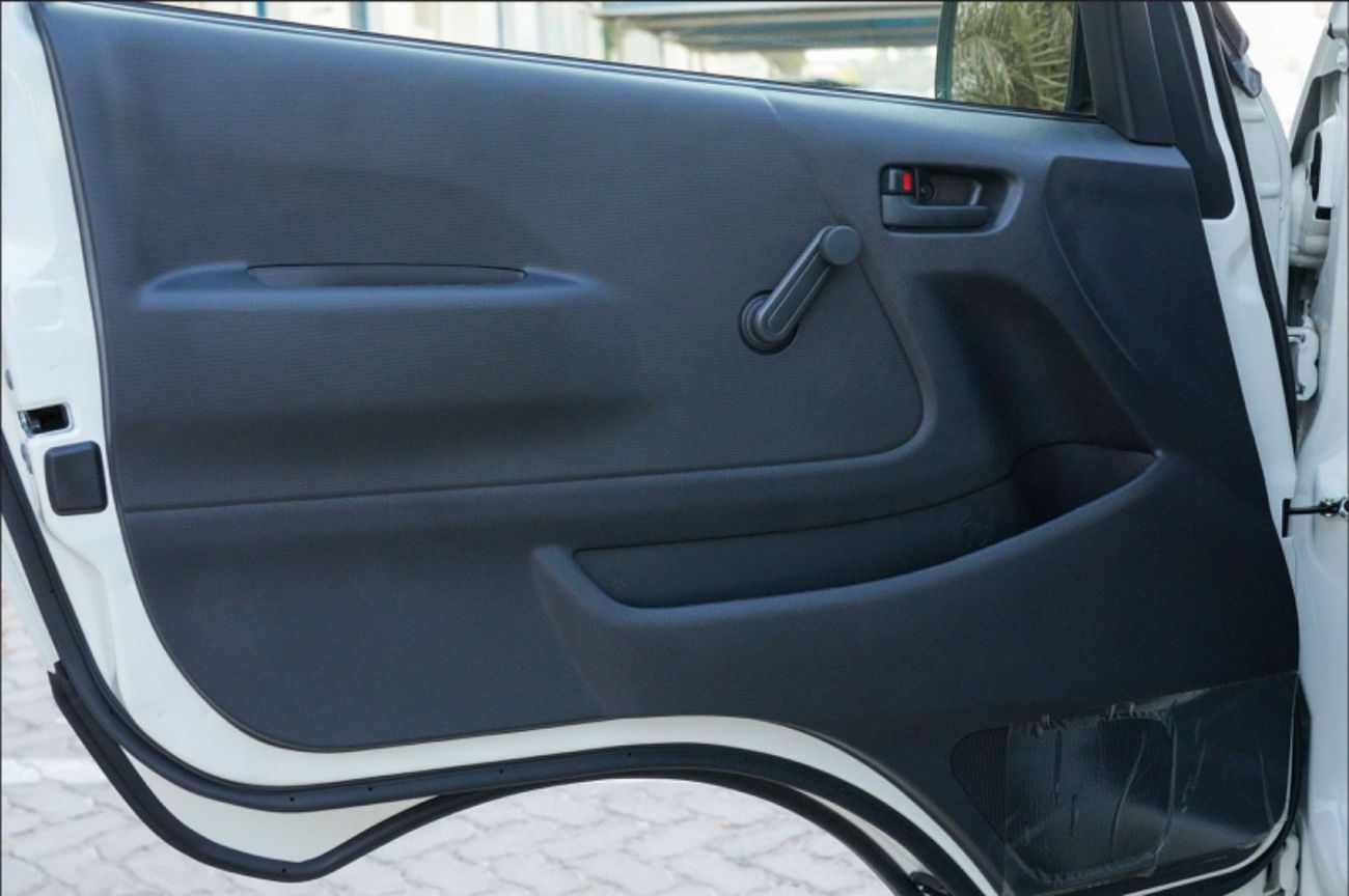 تويوتا هاياس Toyota Hiace TOYOTA HIACE 2.5L 16-STR HR STD MT DSL 2025 Export Only
