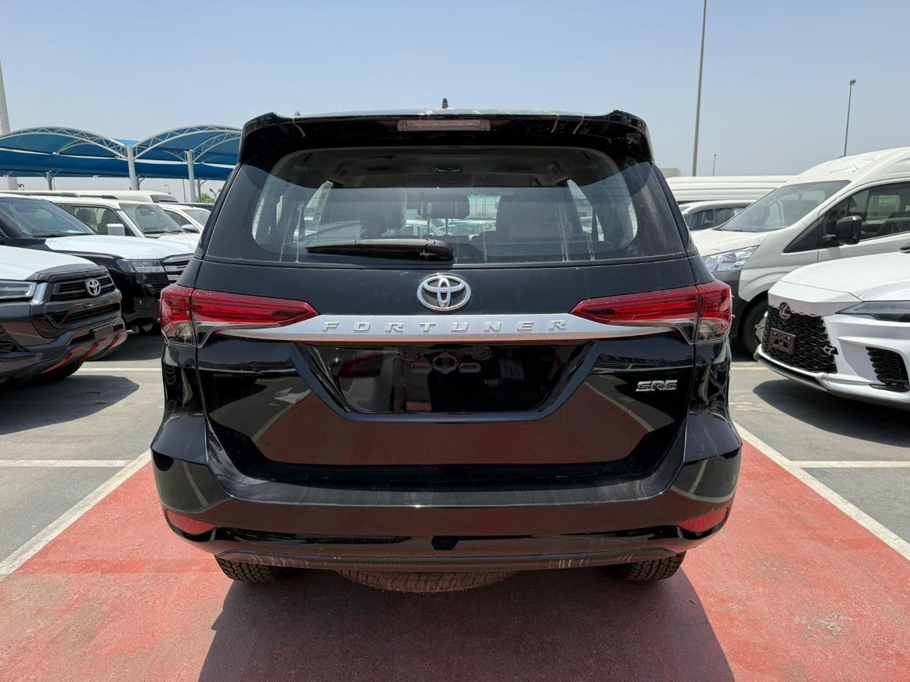 تويوتا فورتونر TOYOTA FORTUNER 2.7 AT CLIMATE CONTROL BLACK 2025