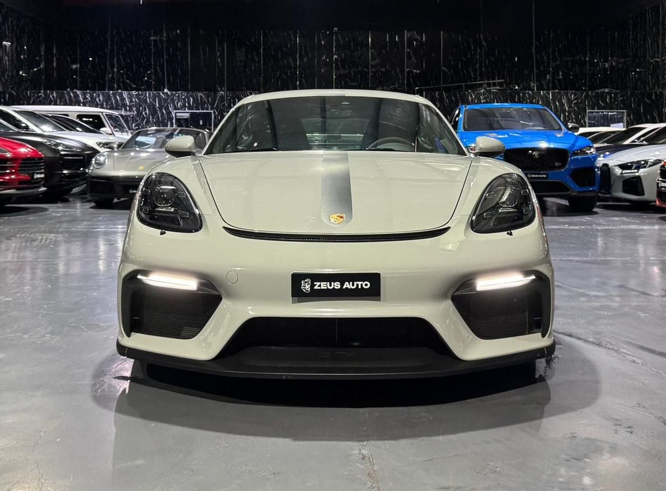 بورش كايمان 718 GT4 4.0L (420 HP) M/T