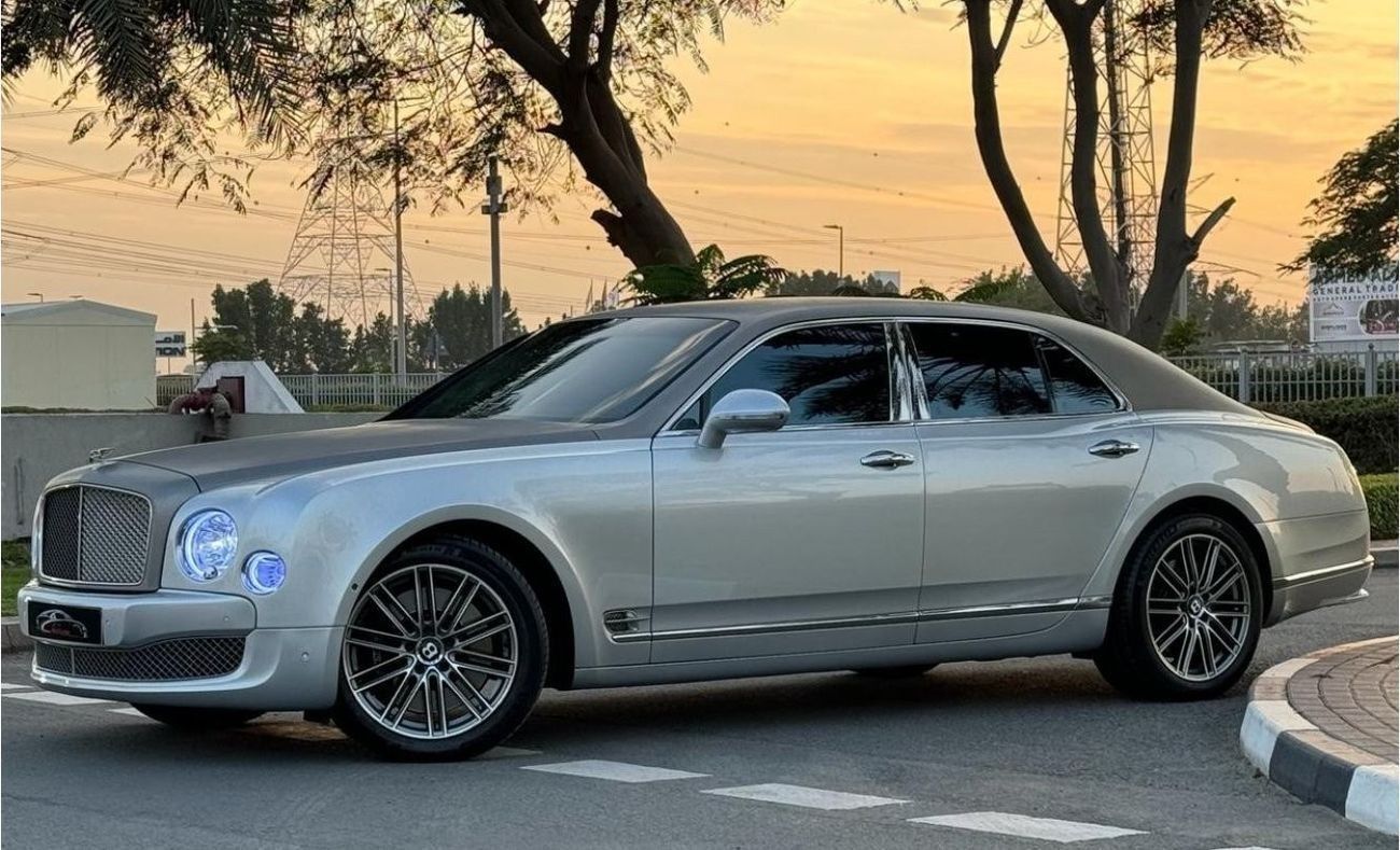 بنتلي مولسان BENTLEY MULSANNE 2012 V8 VIP LOW MILEAGE IN PERFECT CONDITION