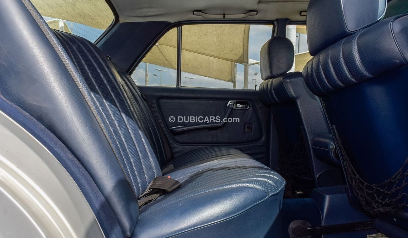 مرسيدس بنز 300 D