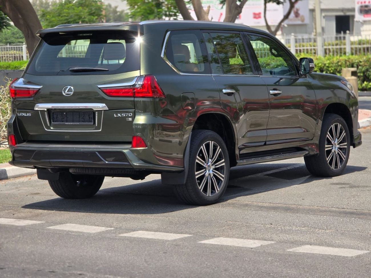 لكزس LX 570 SIGNATURE