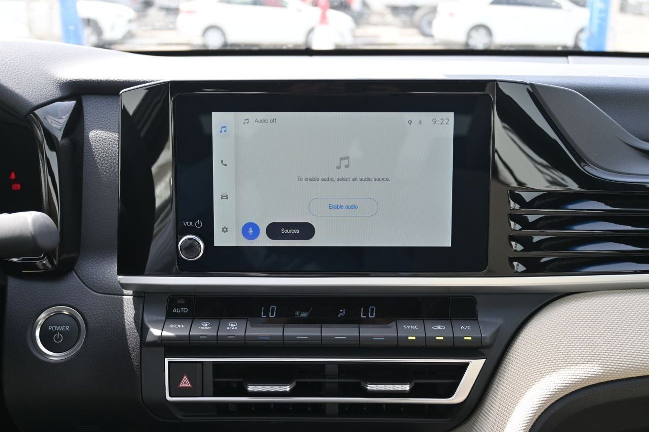 Toyota Camry Toyota Camry LE 2.5L Hybrid, Model 2025, Color White