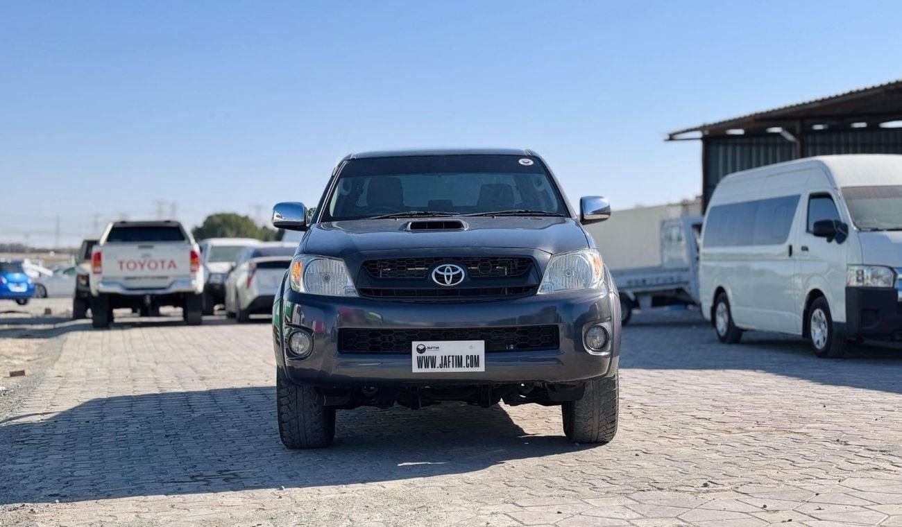 Toyota Hilux DOUBLE CABIN | 3.0L DIESEL ENGINE | 2010 | RHD | MANUAL TRANSMISSION | REAR VIEW CAMERA