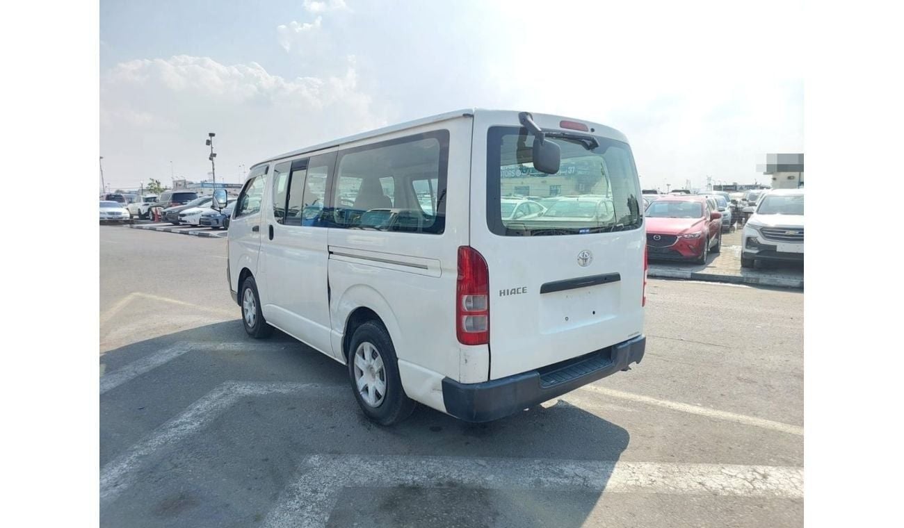 Toyota Hiace TOYOTA HIACE VAN RHD 2007 MODEL 2.5 L DIESEL MANUAL(PM78244)