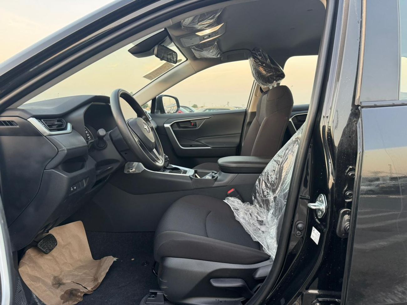 Toyota RAV4 2025 TOYOTA RAV 4 2.0L PETROL A/T STANDARD OPTION CHINESE SPEC