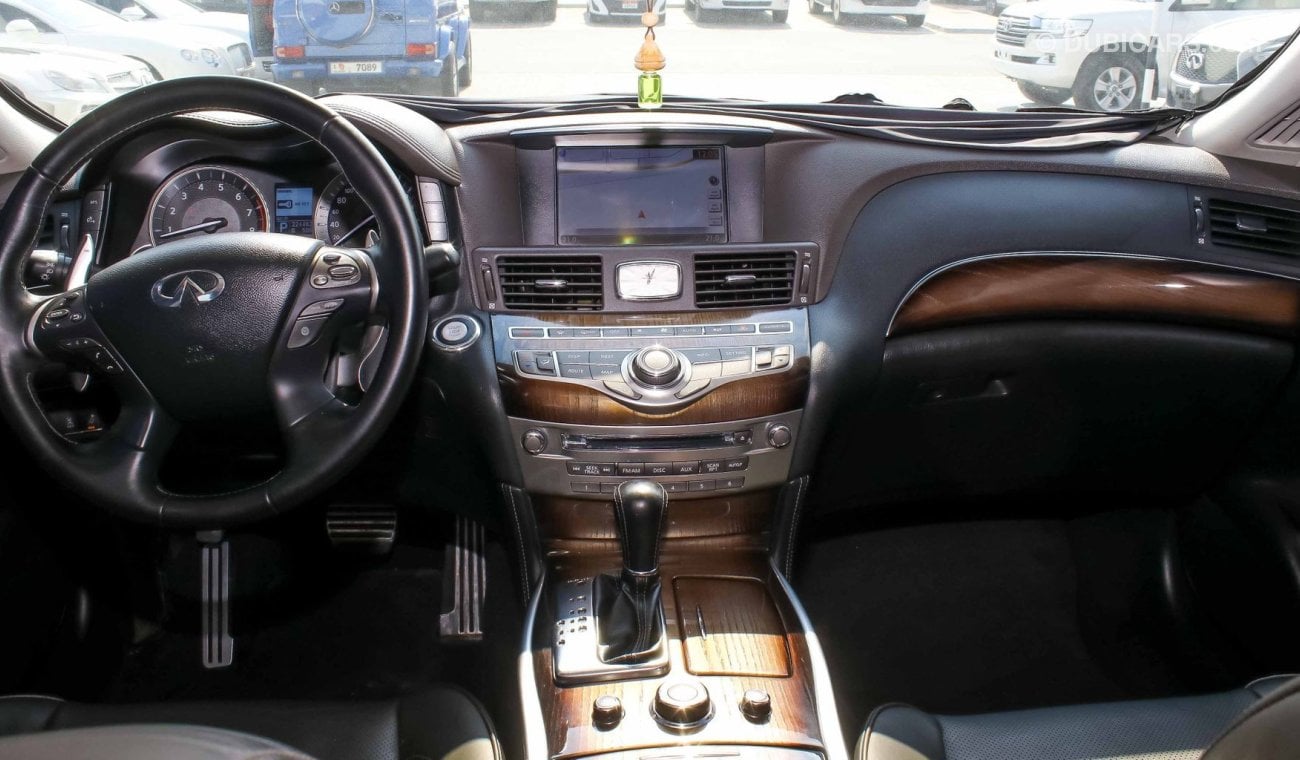 Infiniti M56 S