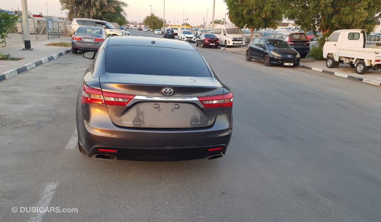 Toyota Avalon XLE