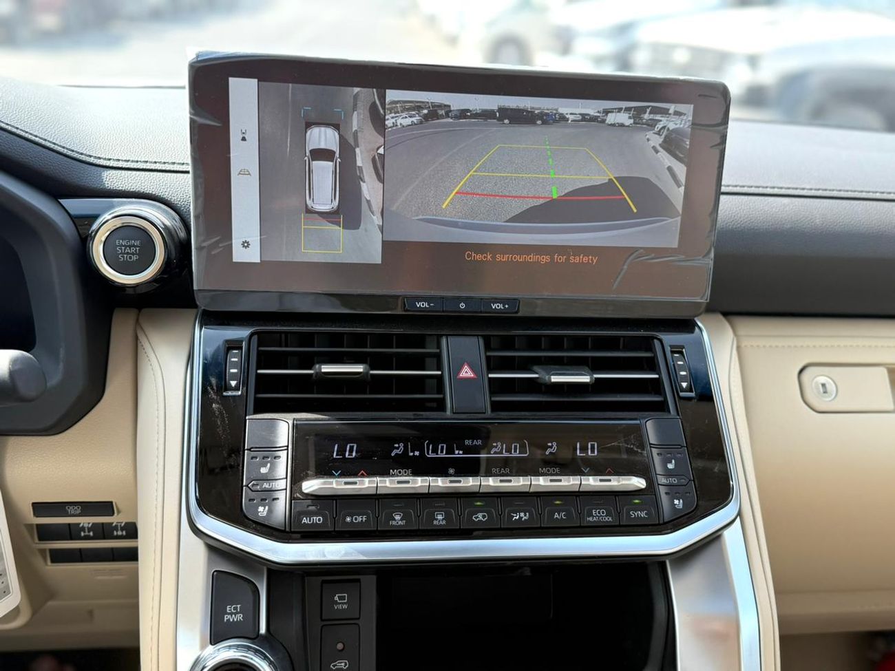 Toyota Land Cruiser Landcruiser VXR 4.0L V6 White 2026 GCC Omani