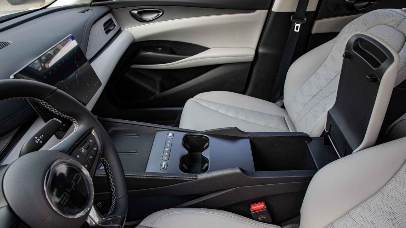 BYD Seal 06 DM-i 128KM SUPER ENJOYMENT SMART EDITION | 2025 | with 5 Years EVS Warranty