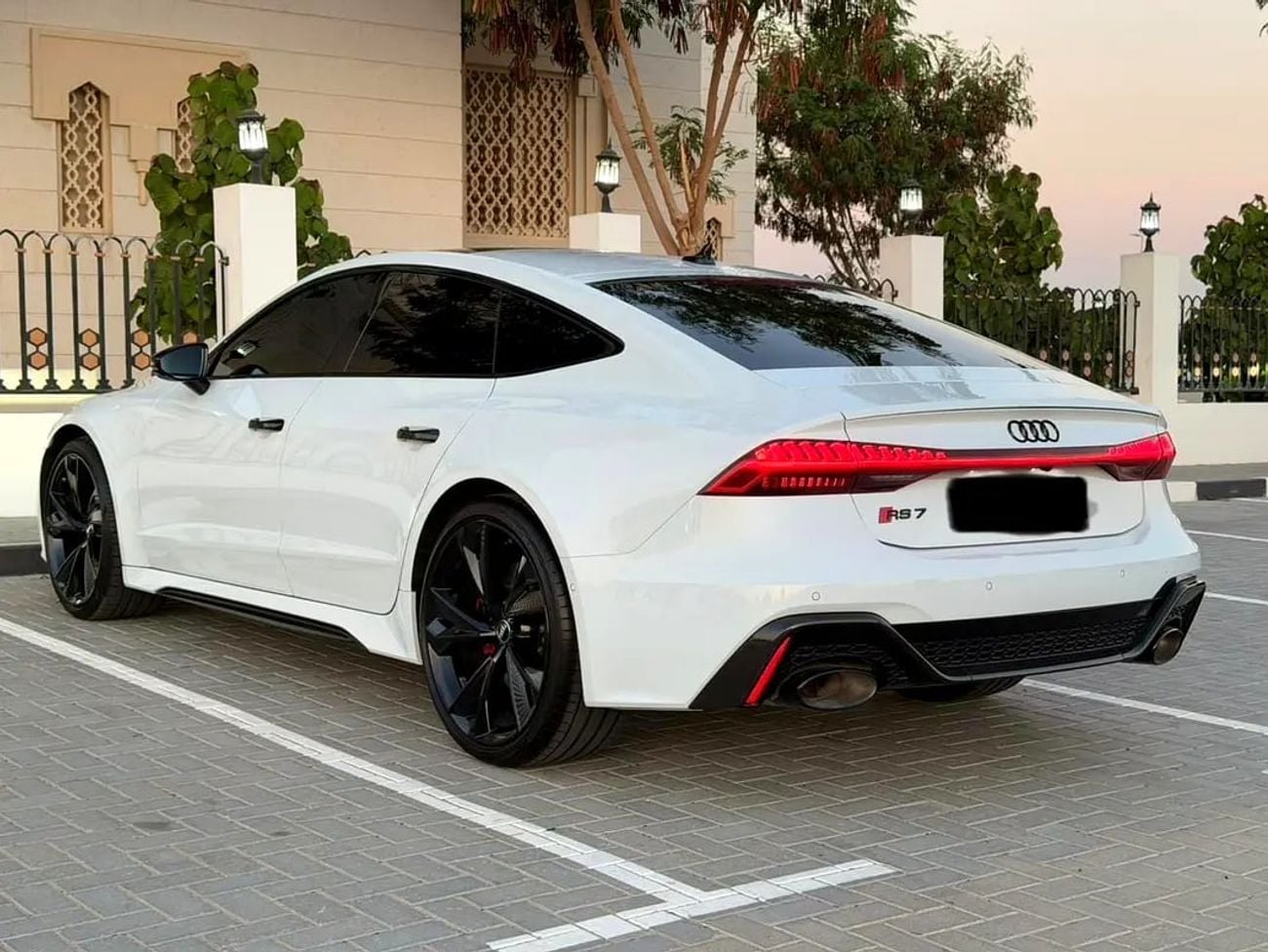 Audi RS7 MODEL - NO ACCIDENT OR PAINT