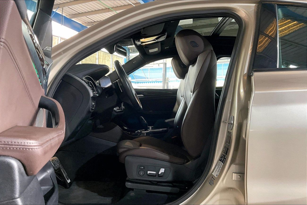 BMW X4 xDrive 30i M Sport | National Day Celebration | Guaranteed Warranty | 0 Down Payment