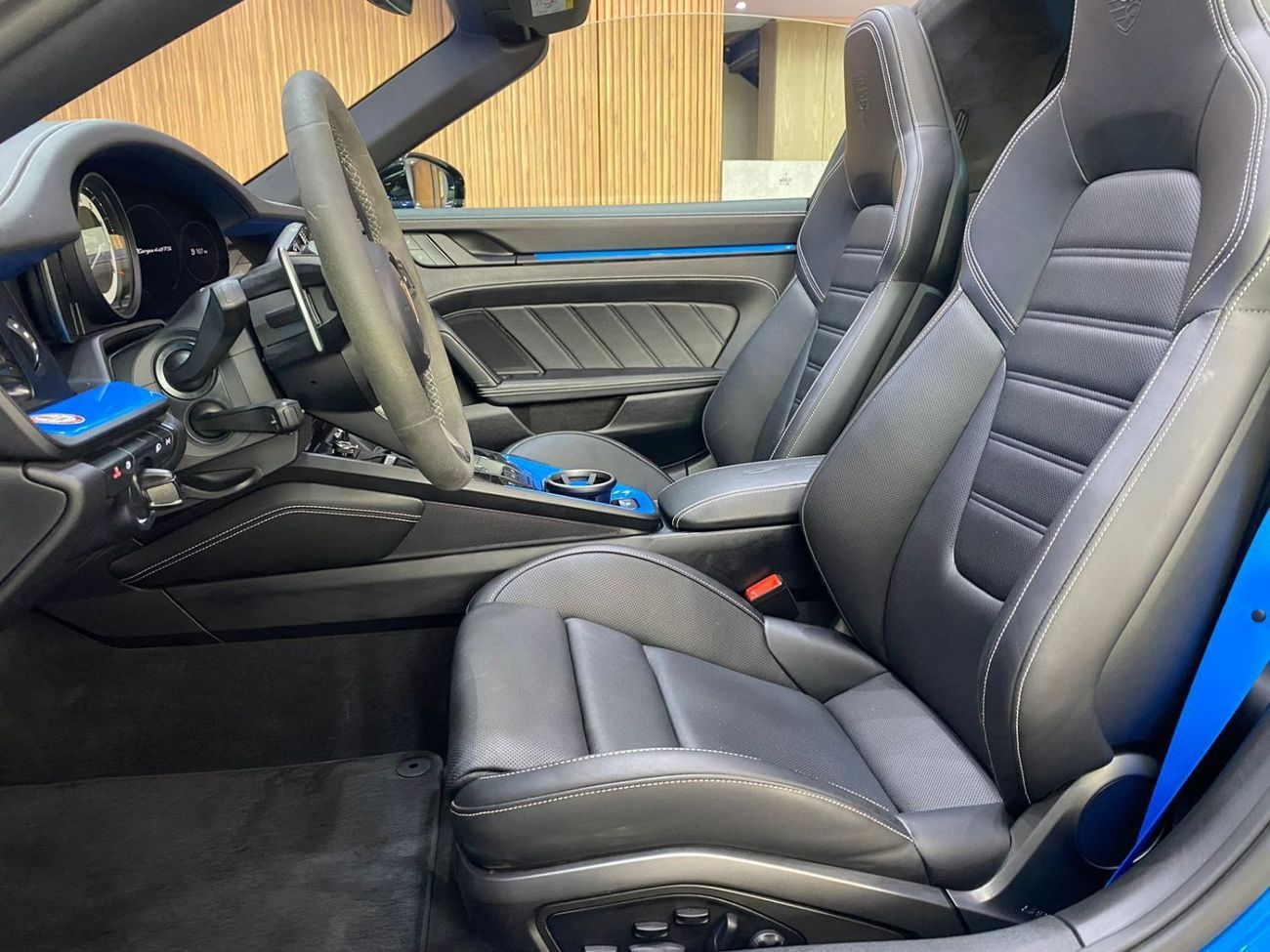 بورش 911 Targa 4 GTS 3.0L (450 HP)