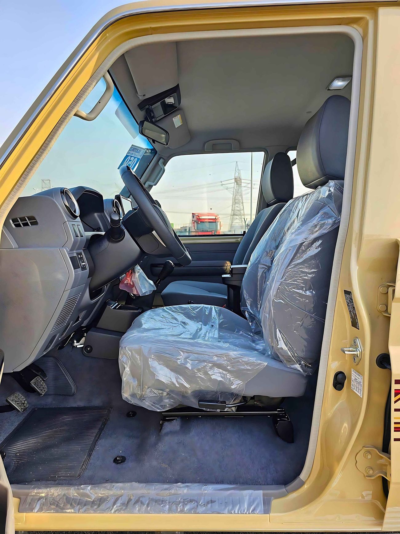 Toyota Land Cruiser 70 4.0L PETROL V6, WOOD,STEERING / WINCH SNORKEL,HIGH OPTION (CODE# 68030)