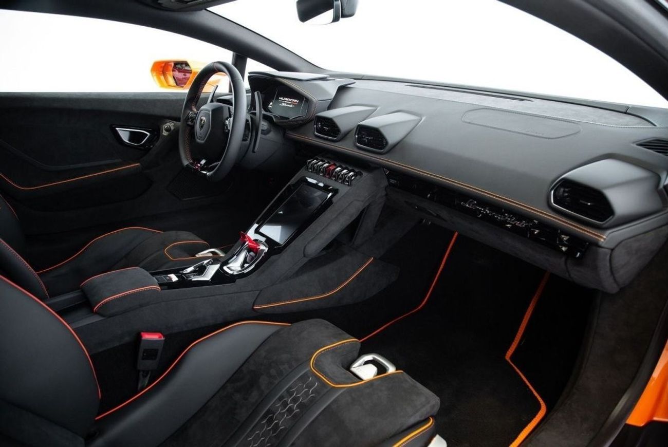 لامبورغيني هوراكان STERRATO